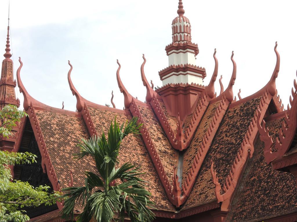 Discovery Hotel Phnom Pen Exterior foto