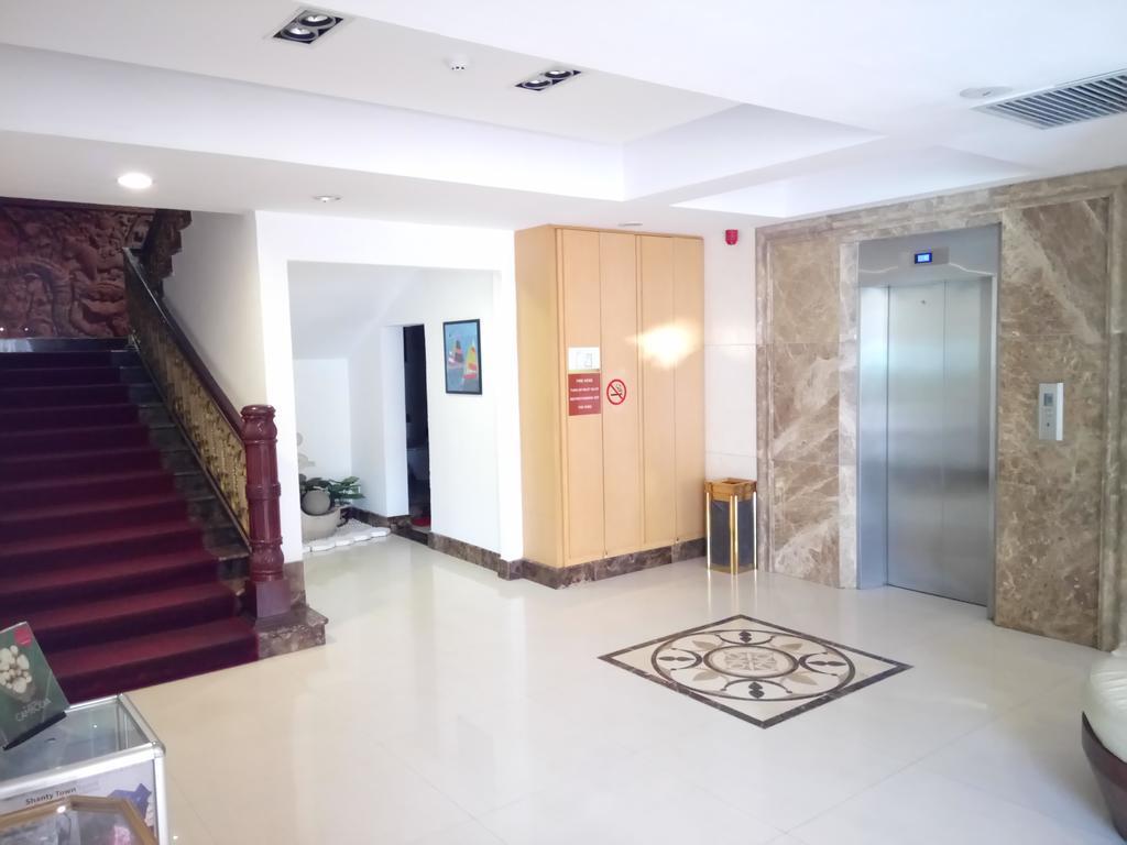 Discovery Hotel Phnom Pen Exterior foto